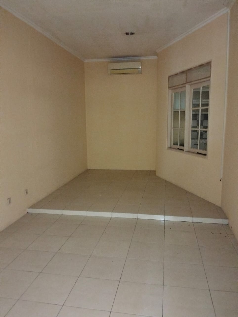 Rumah Dijual di Taman Napoli Lippo Cikarang